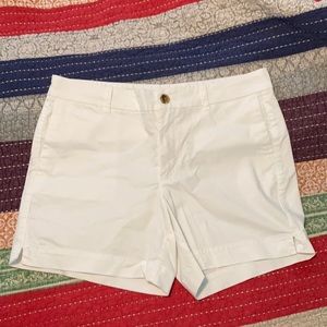 Nwot old Navy everyday short 10 white cotton